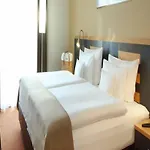 The Curve Bayarena 4*