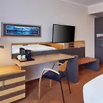 Hotel The Curve Bayarena