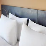 The Curve Bayarena 4*