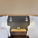 The Curve Bayarena 4*