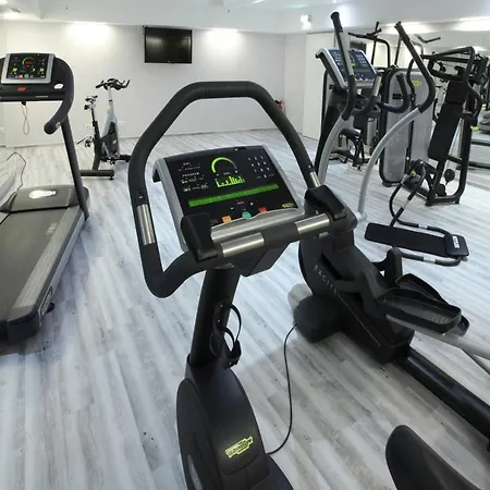 Lindner Bayarena Hotel 4*