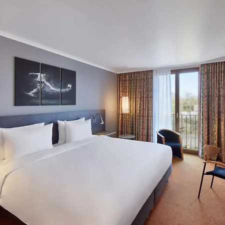 The Curve Bayarena Szálloda 4*