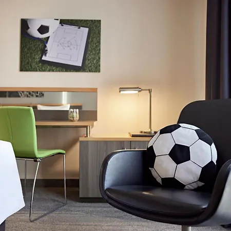 The Curve Bayarena 4* ليفركوزن