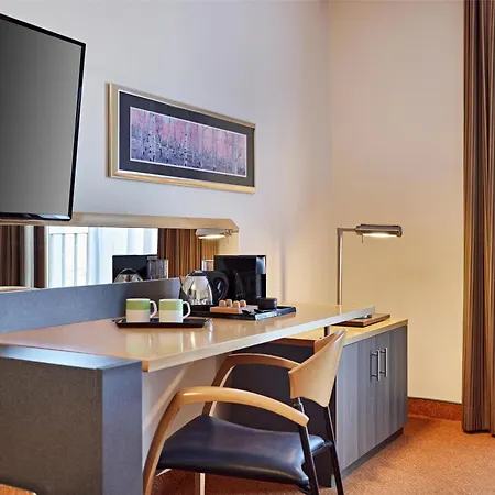 The Curve Bayarena Hotel