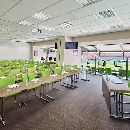 Hotel The Curve Bayarena 4*