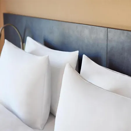 The Curve Bayarena 4*