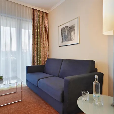 The Curve Bayarena 4* レバークーゼン