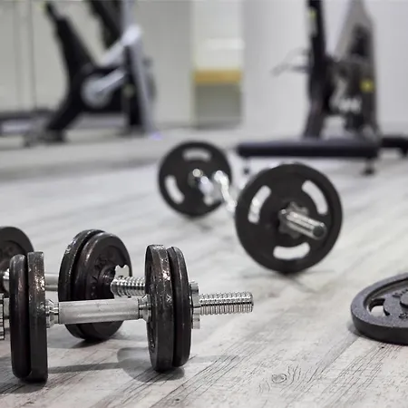 The Curve Bayarena ホテル レバークーゼン