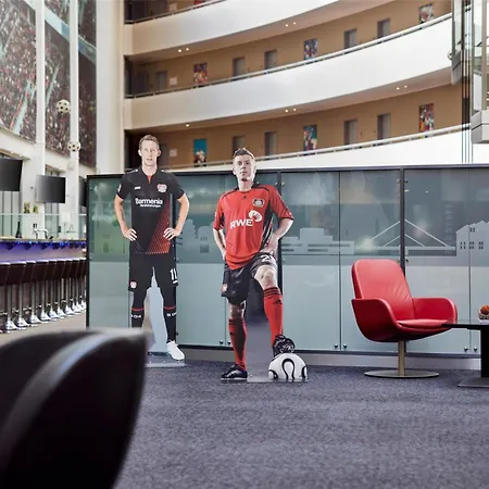 The Curve Bayarena 4* レバークーゼン