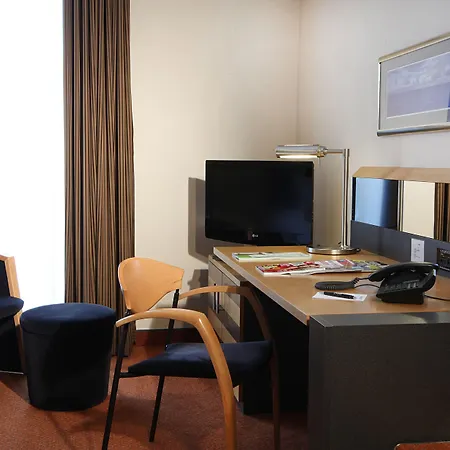 The Curve Bayarena Hotel