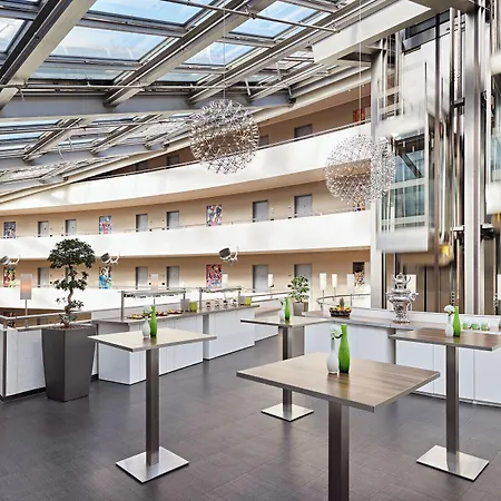 The Curve Bayarena 4* ليفركوزن