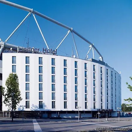 The Curve Bayarena Szálloda 4*
