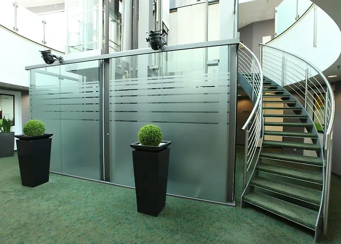 Hotel The Curve Bayarena 4*