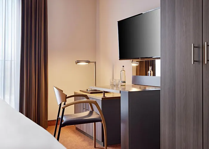 The Curve Bayarena Hotel