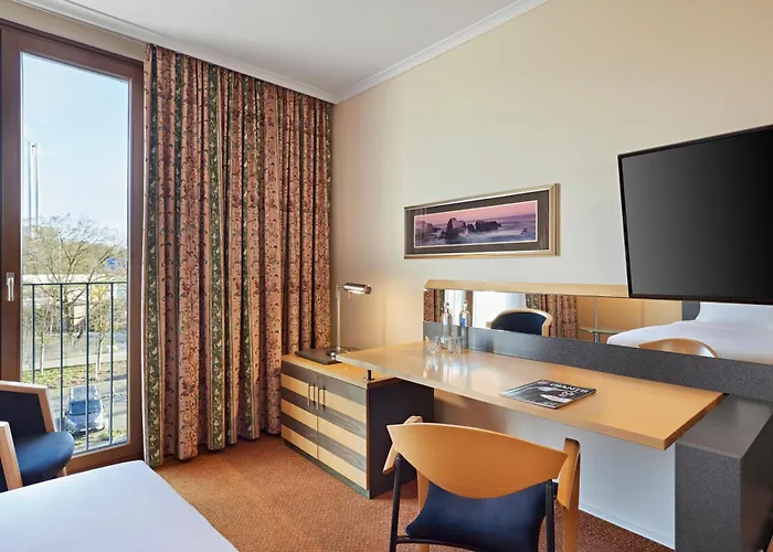 The Curve Bayarena Hotel