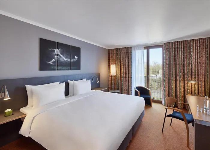 The Curve Bayarena 4*