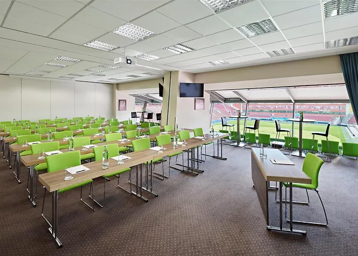 Hotel The Curve Bayarena 4*