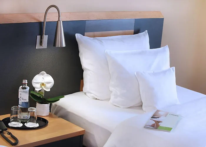 The Curve Bayarena 4*